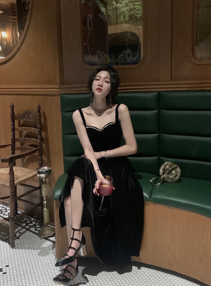 Elegant Spaghetti Strap Velvet Vintage Black Dress Women Birthday Outfits P941
