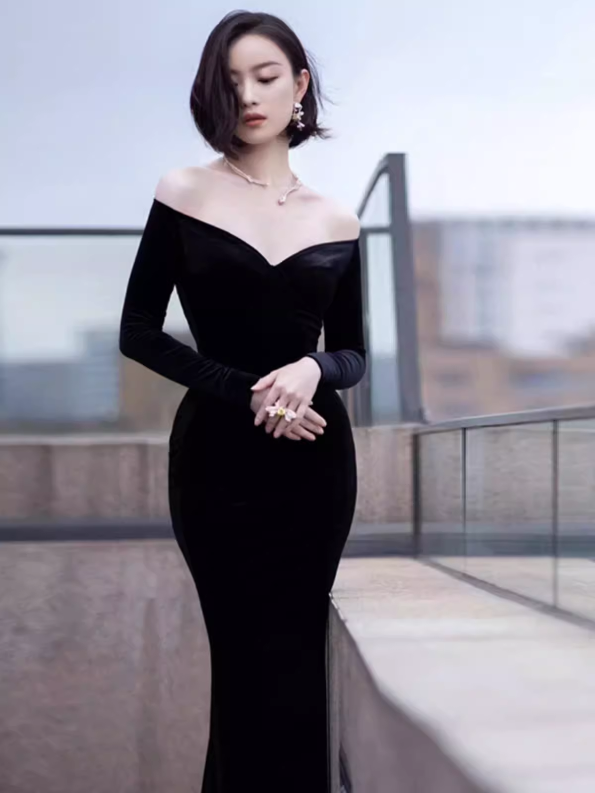 Sexy Mermaid Black Long Sleeves Velvet Prom Dresses P1015