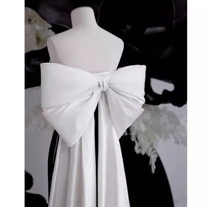 Modest A Line Strapless Long Sleeveless Satin Black Prom Dresses P1234