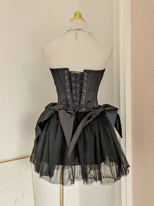 Retro Black A-line Strapless Lace-up Homecoming Dresses Short Satin 16th Birthday Dress TP4037