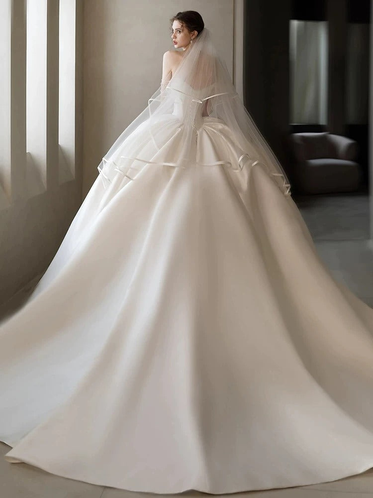 Simple Ball Gown Strapless Sleeveless Satin White Wedding Dresses Brides Dress