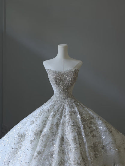 Timeless Ball Gown Strapless Sequin White Wedding Dresses Brides Dress