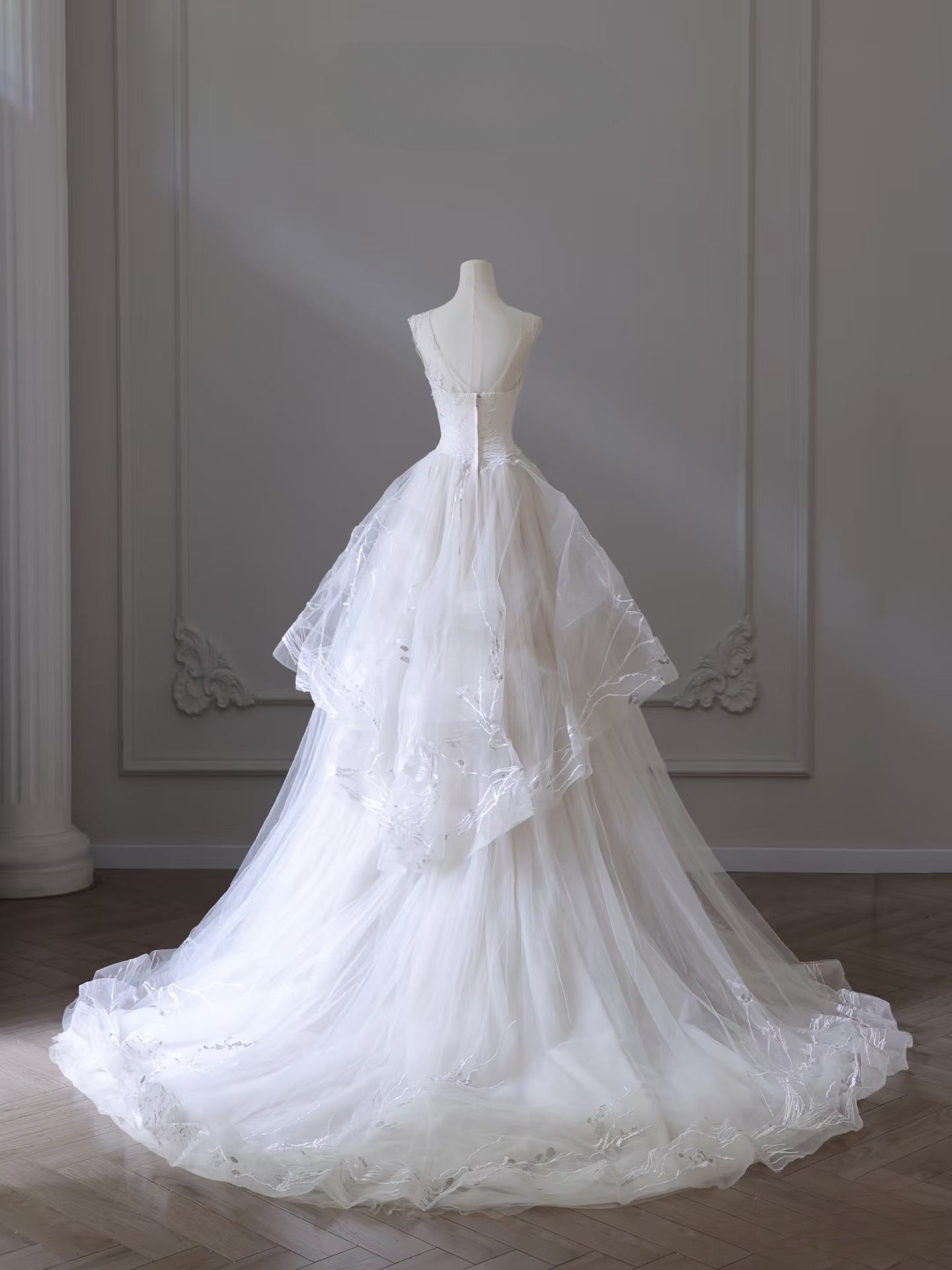 Timeless Ball Gown Jewel Neckline Sequin Sleeveless Wedding Dress Bridal Dresses