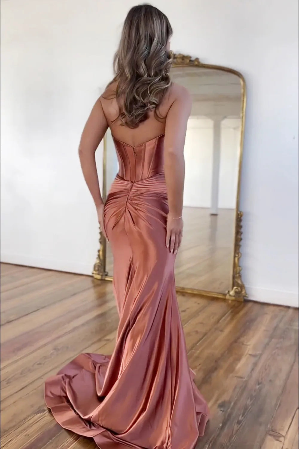 Chic Sweetheart Long Mermaid Satin Corset Prom Dress with High Slit
