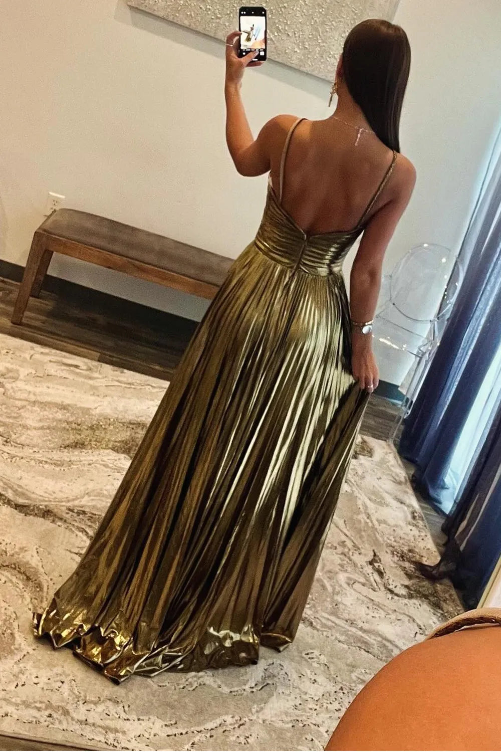 Stunning Metallic Halter Neck A-Line Prom Dress with High Leg Slit