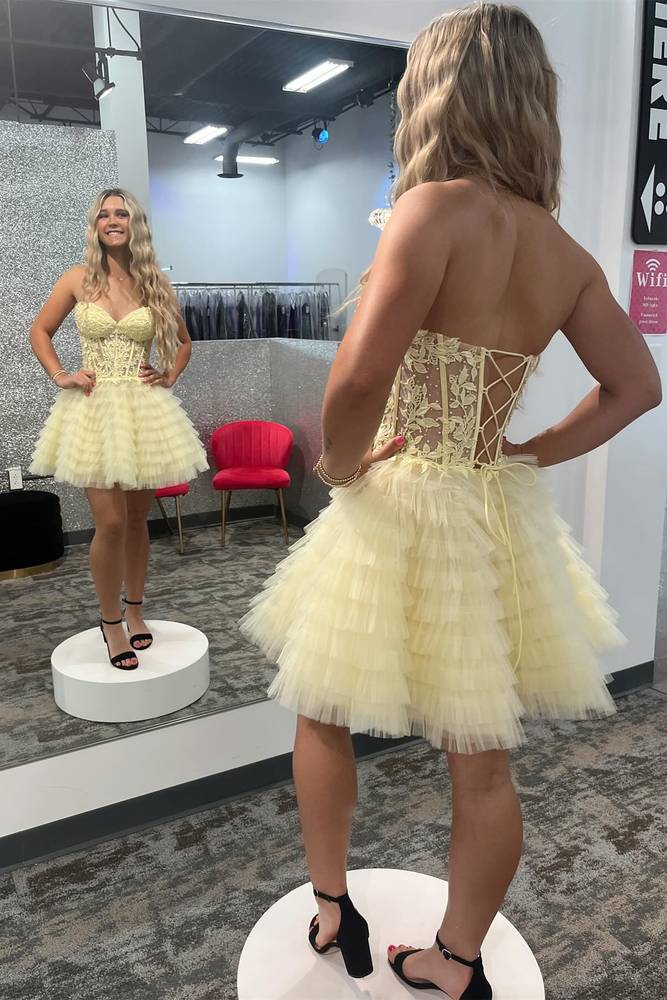 Stunning A-Line Short Tulle Dress with Sweetheart Neckline and Lace Up Back Homecoming Dress