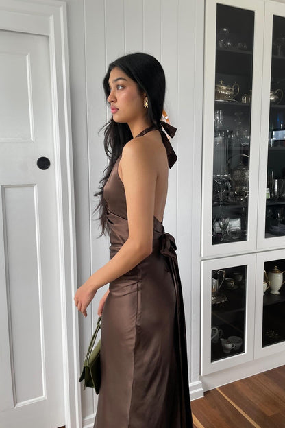 Elegant Meriamd Satin V Neck Prom Dress with Ruched Bodice