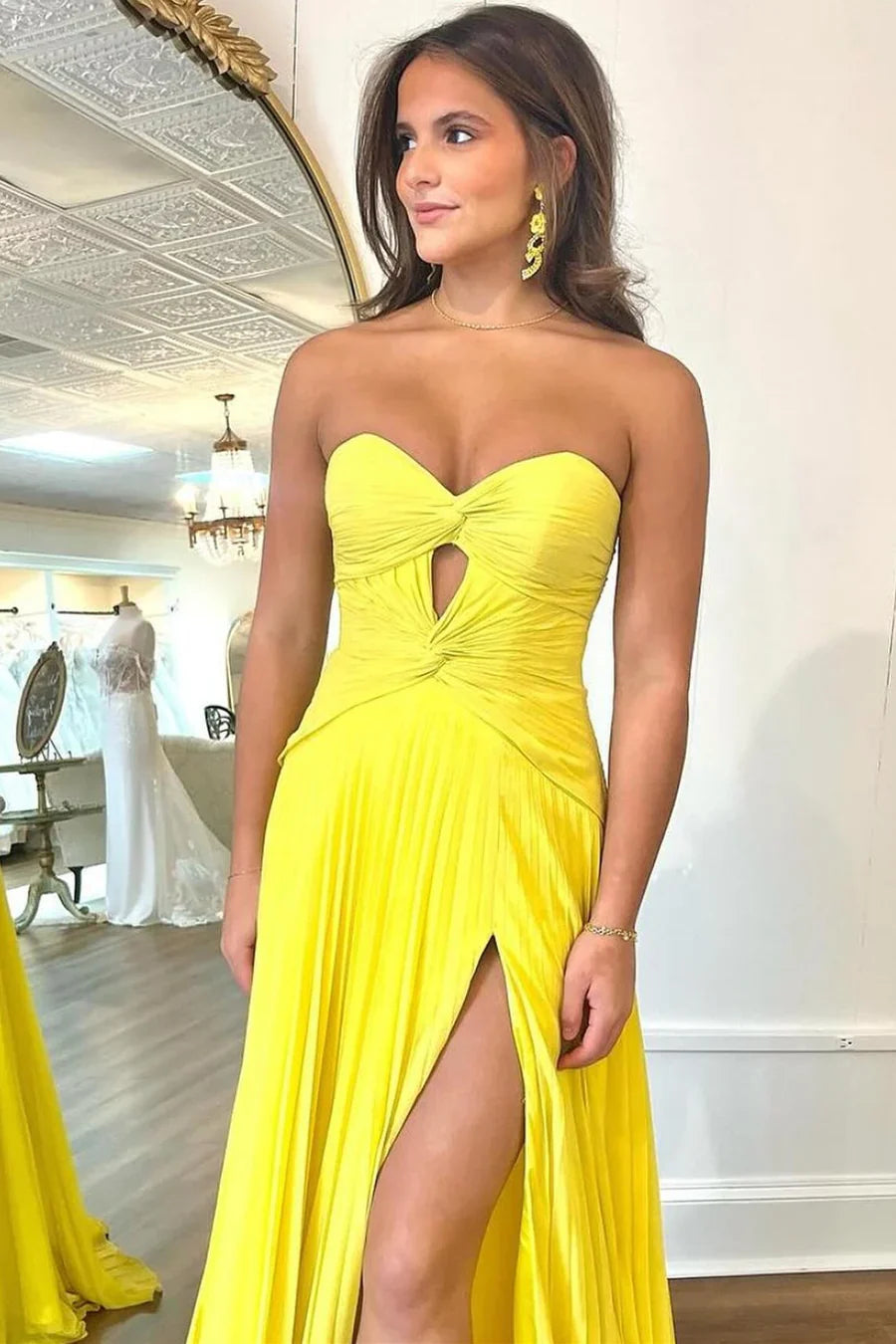 Sweetheart A-Line Chiffon Pleated Prom Dresses With Keyhole