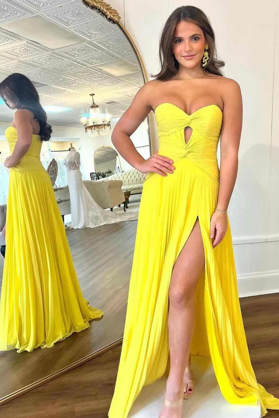 Sweetheart A-Line Chiffon Pleated Prom Dresses With Keyhole