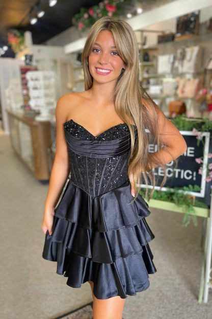 Elegant Sweetheart Homecoming Dress with Lace Corset Bodice and Tiered Skirt
