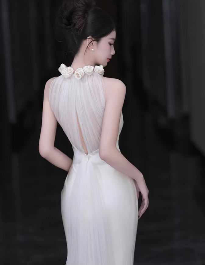 Charming Halter 3D Flowers Sleeveless White Satin Mermaid Long Wedding Dress Formal Bridal Dress SP2019