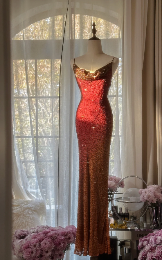 Elegant Spaghetti Straps Burgundy Chiffon Beaded Mermaid Long Party Dress Evening Gown