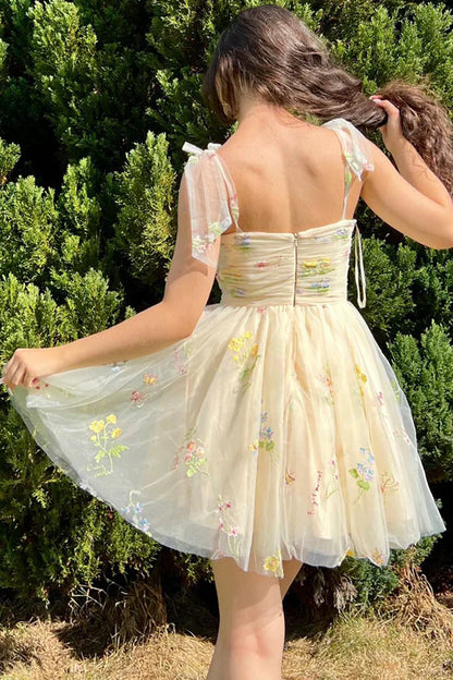 omberprom Elegant A Line Graduation Dresses Short Floral Embroidery Homecoming Dress