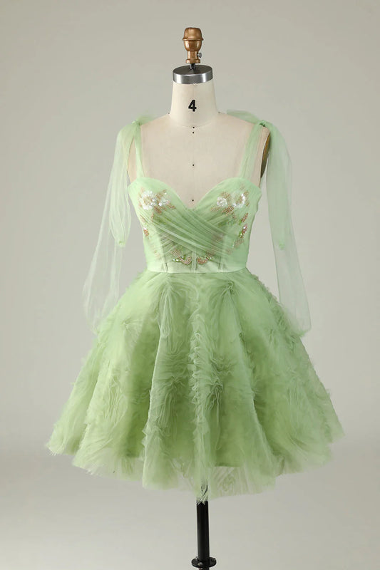 omberprom A Line Sweetheart Green Short Homecoming Dress with Appliques Lovely Graduation Dress
