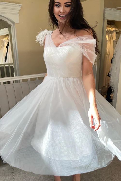 omberprom Elegant A-Line Wedding Dress Charming Bridal Gown Pretty Party Wear