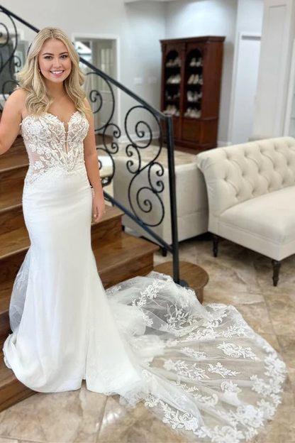 omberprom Elegant Lace Strapless Appliques Mermaid Long Wedding Dress