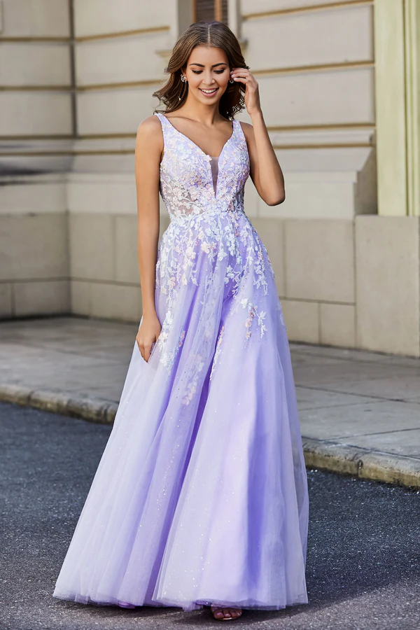 omberprom Elegant Prom Dresses A-Line Plunging V-neck Evening Dress Tulle Gown