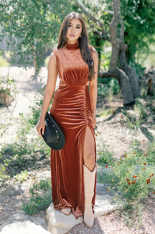 omberprom Elegant Prom Dresses Velvet Dress Ruched Formal Dress for Wedding Guest With Slit