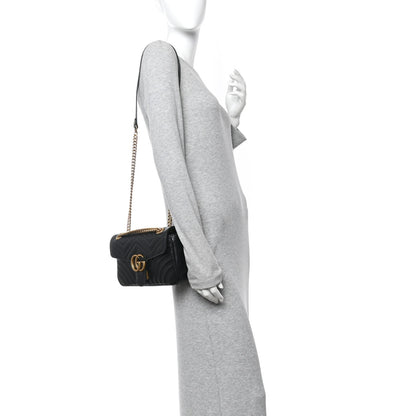 Calfskin Matelasse Small GG Marmont Shoulder Bag Black