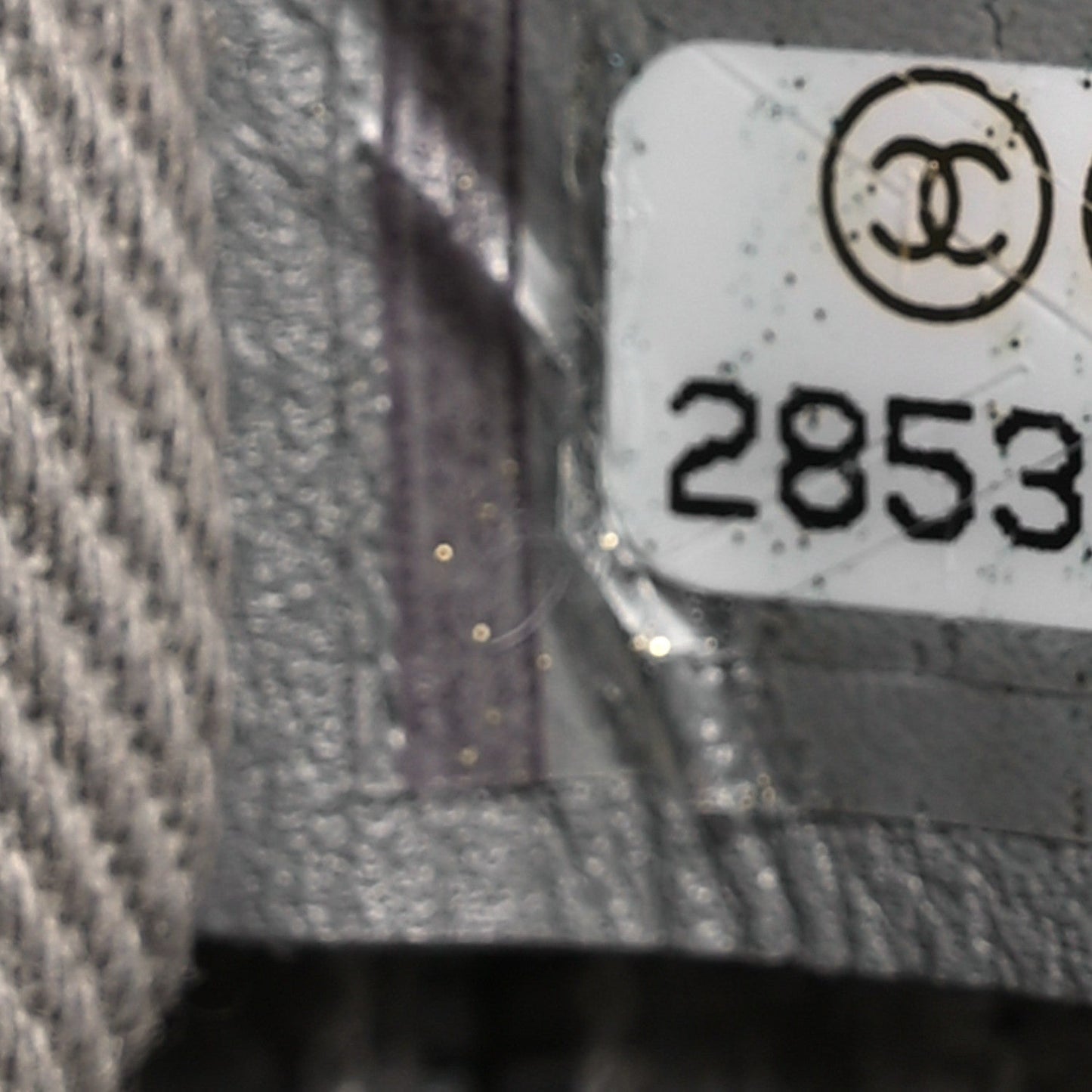 Caviar Quilted Medium Business Affinity Flap Grey