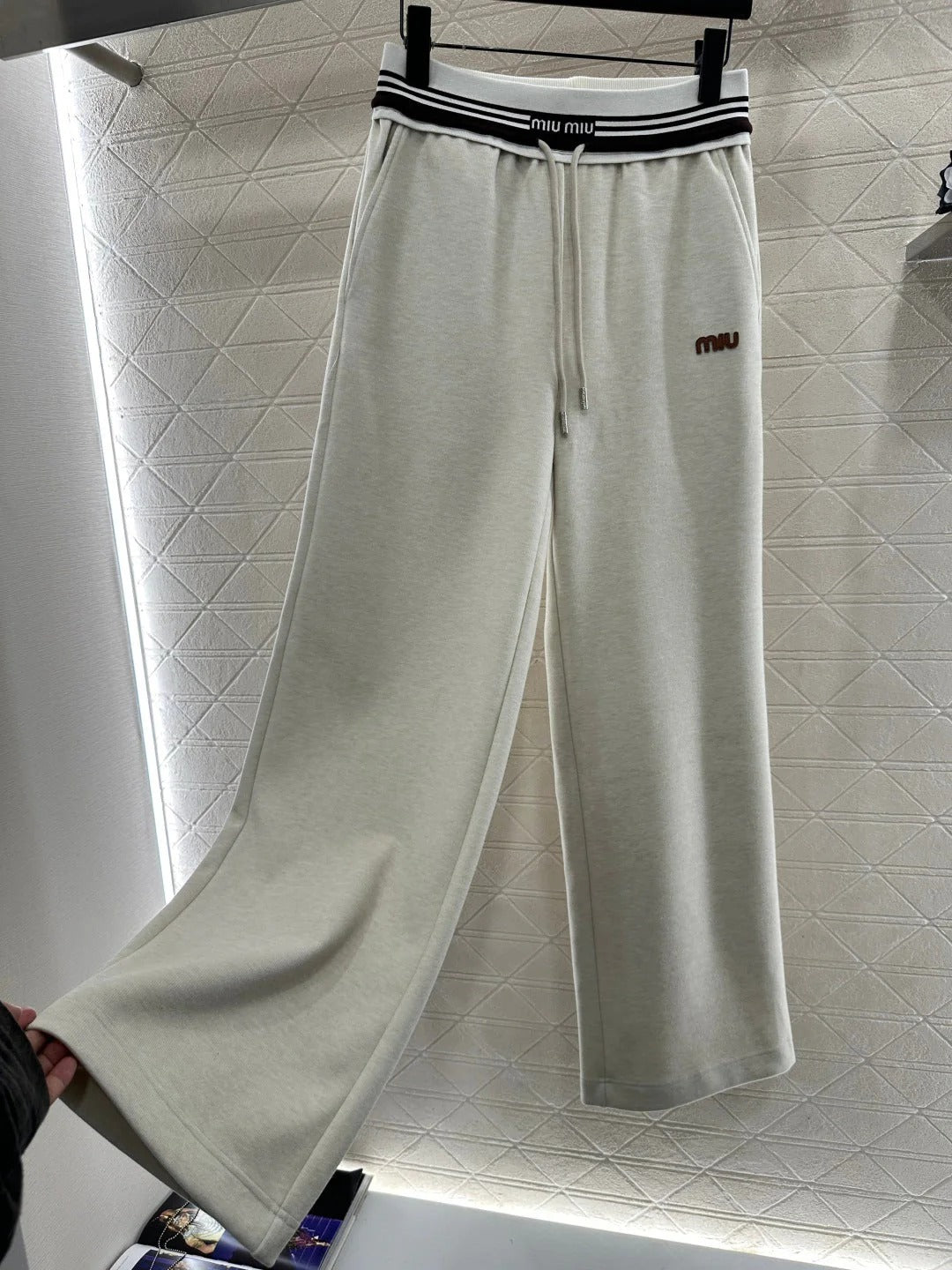 MIUMIU PANTS STYLE 767