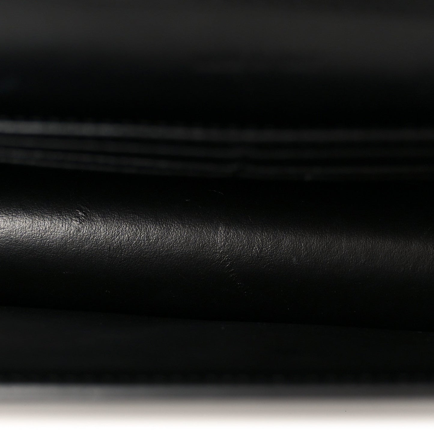 Shiny Calfskin Triomphe Margo Wallet on Chain Black