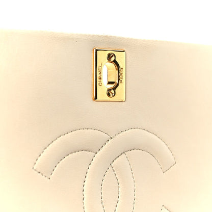 Lambskin Quilted Medium Single Flap Beige