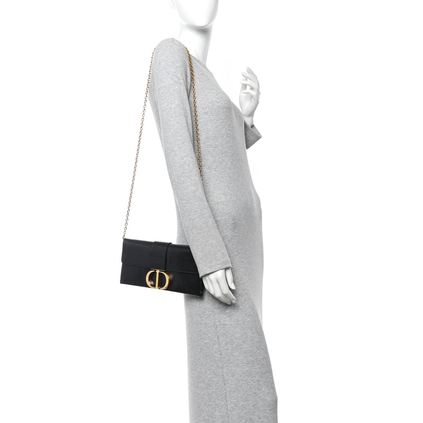 Calfskin 30 Montaigne Chain Pouch Black