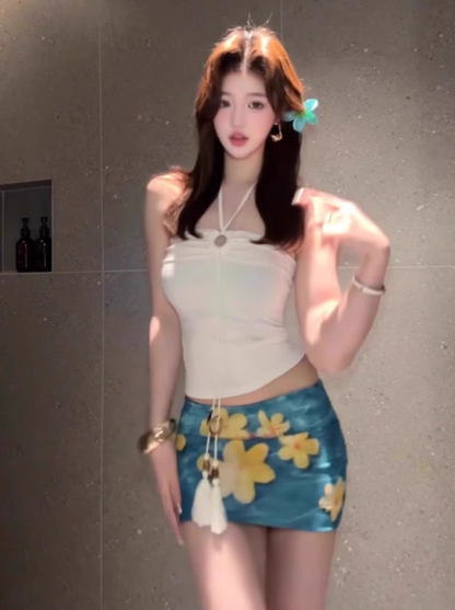 Beautiful sexy hot girl beautiful white halter neck top floral skirt two-piece suit R0896