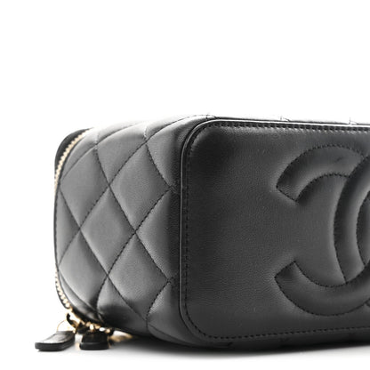 Lambskin Quilted Pearl Crush Small Vanity Case With Chain Black