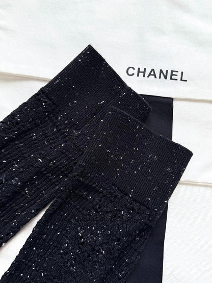 CHANEL SWEATER STYLE 82