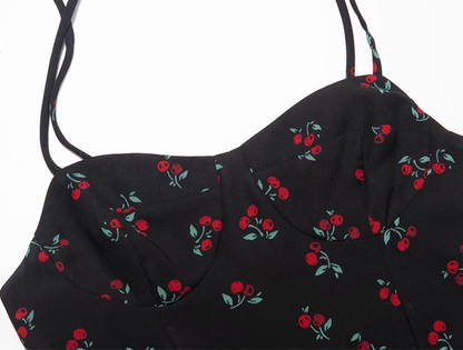 2025 Summer New French Retro Black Cherry Floral Slimming Suspender Dress R0979
