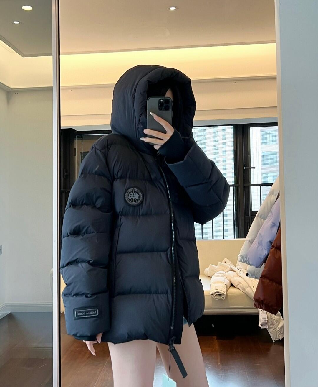 C. Goose Down Jacket Black Polyester 0013