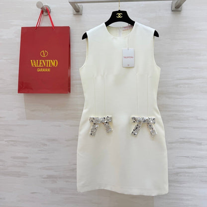 Valen 26s Bow-Embellished Beaded Sleeveless Dress White Fabric 344777