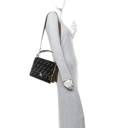 Vitello Liberty Velvet FF Reloaded Kan I Shoulder Bag Maya Black