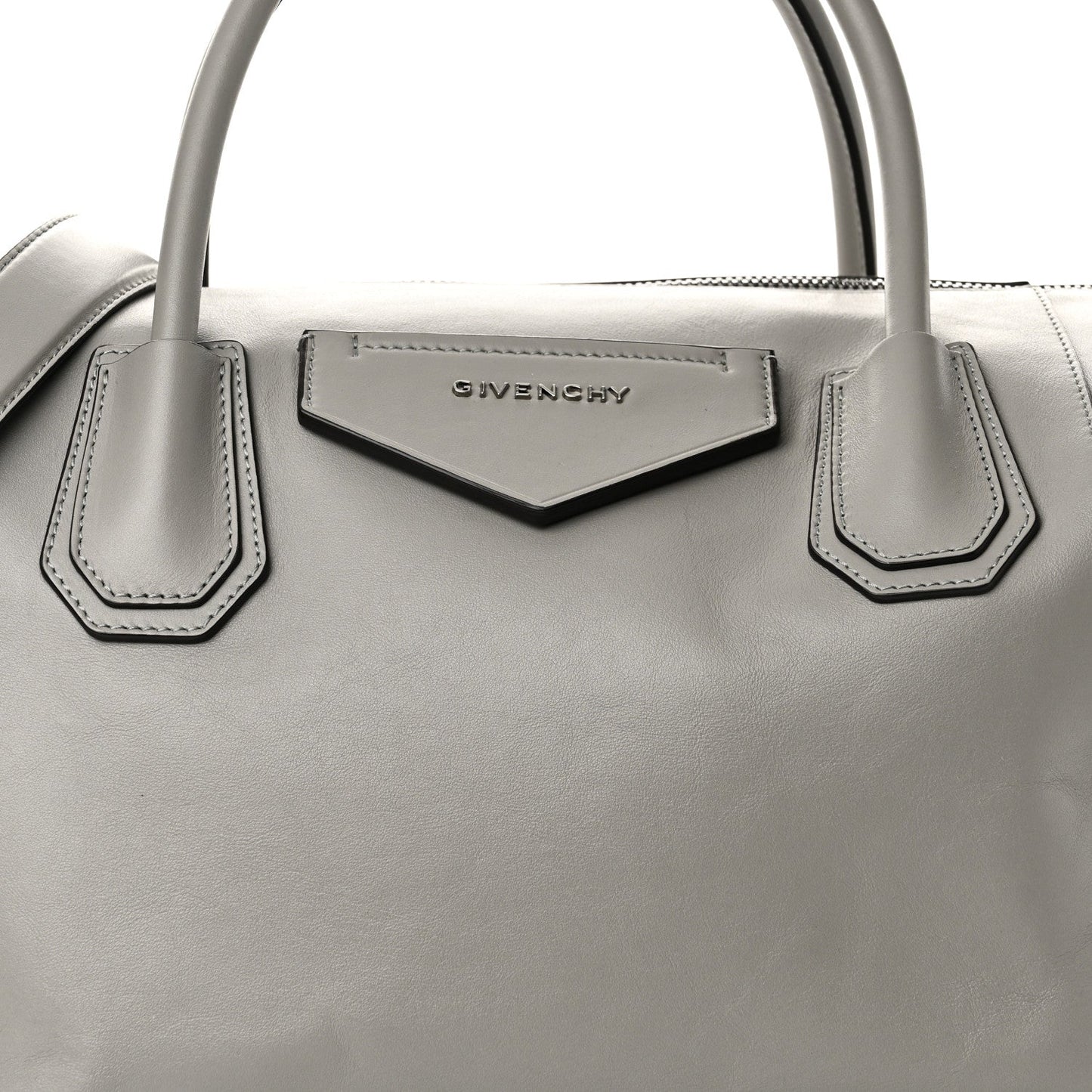 Soft Calfskin Medium Soft Antigona Pearl Grey