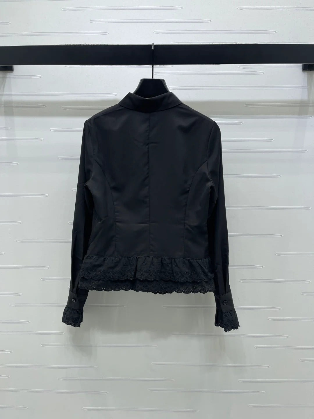 Miumiu 2026 Lace Embroidered Long-Sleeve Shirt Black and White Polyester 356380
