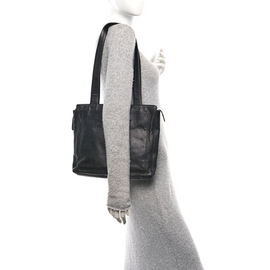Caviar Embroidered Logo Shoulder Bag Black