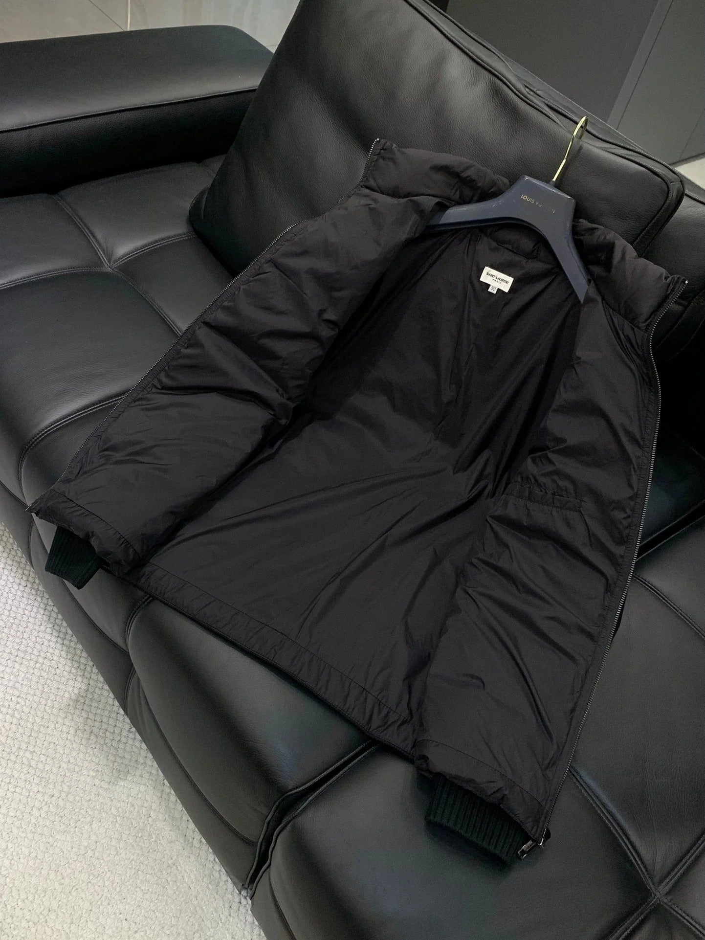 YSL 25S PUFFER JACKET STYLE 116