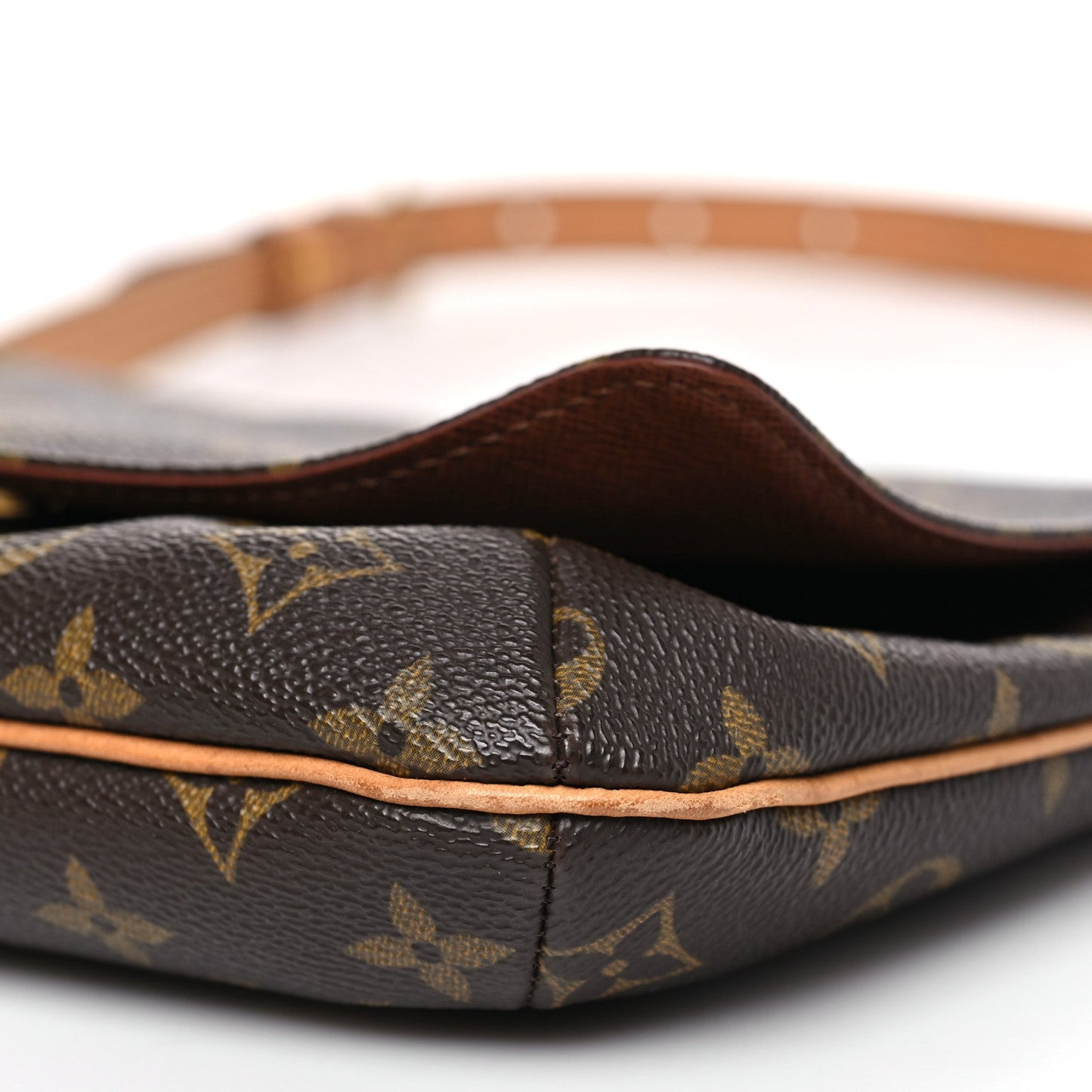Monogram Musette Tango