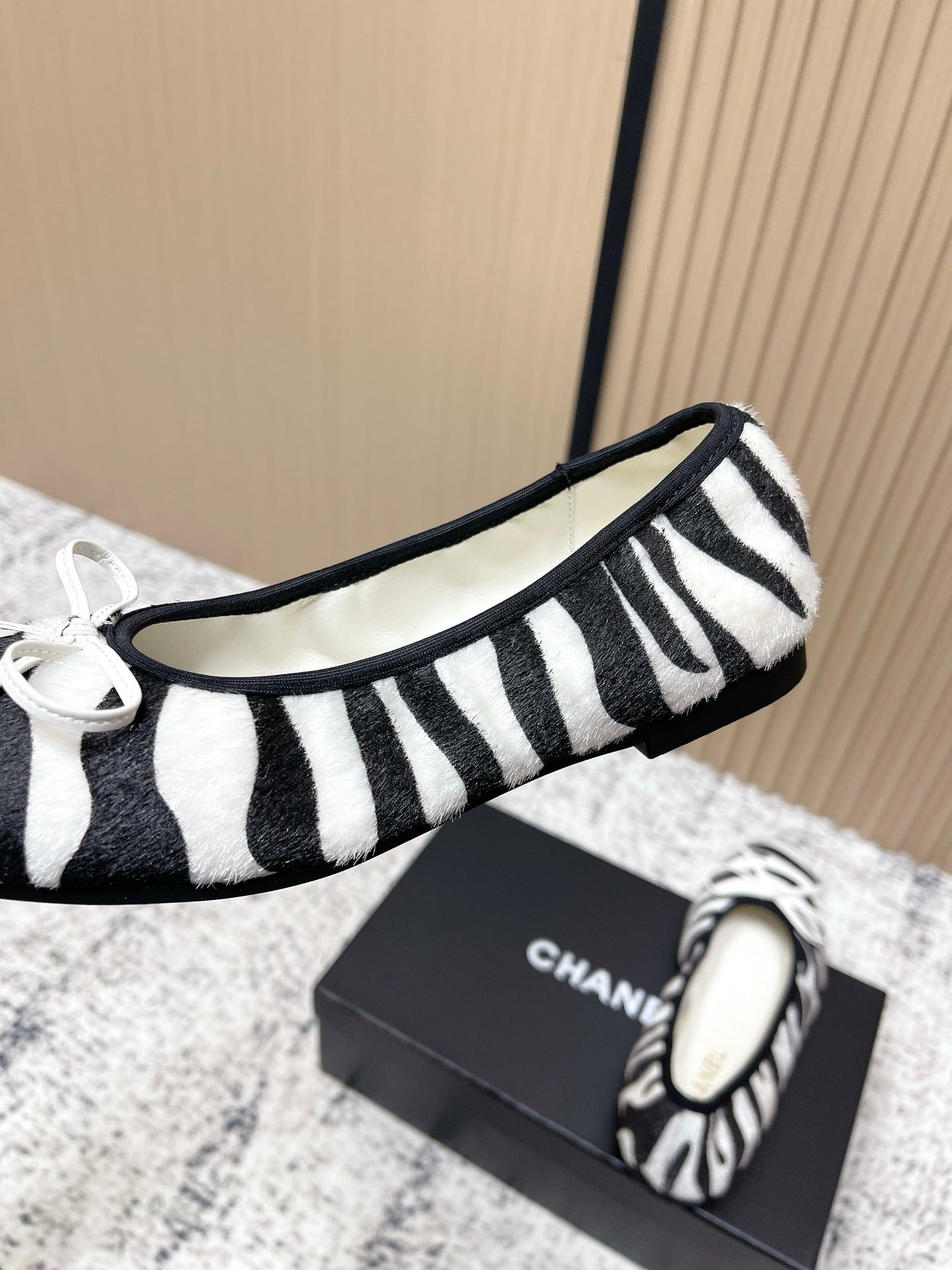 Chanel 26 Tiger Print White Black Ballet Flat in Sheepskin Wool 591376