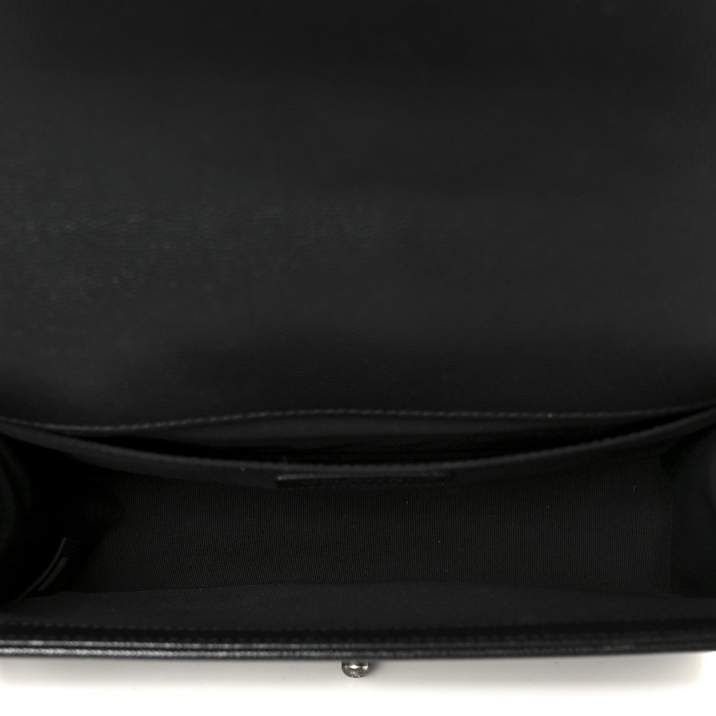 Caviar Quilted Medium Boy Flap Black