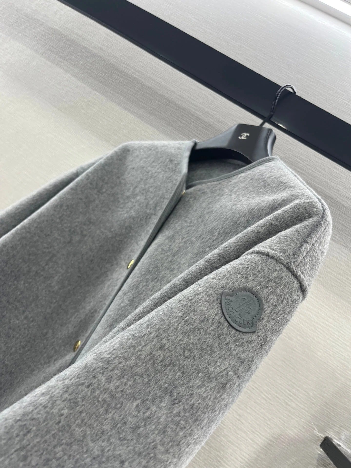 MONCLER 25S JACKET IN GRAY 307612