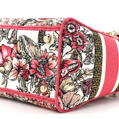 Canvas Embroidered Butterfly Print Medium Lady D-Lite Multicolor