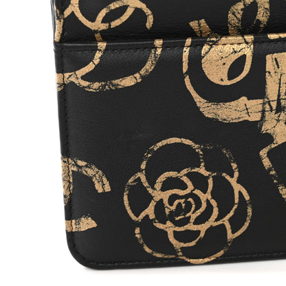 Calfskin Quilted Graffiti Pyramid Wallet On Chain WOC Black