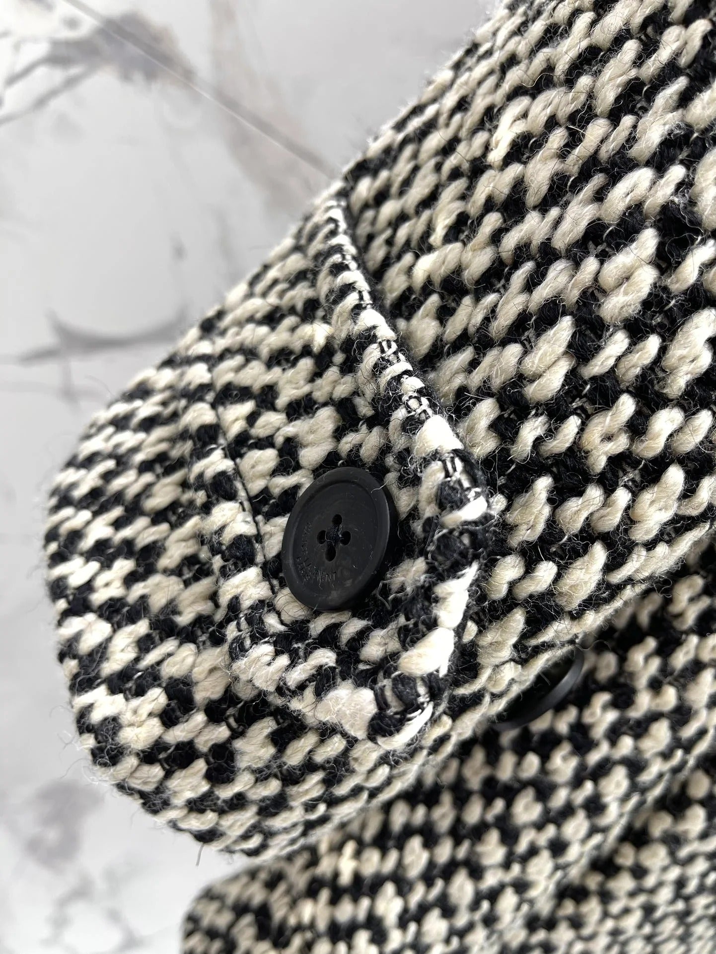 YSL 25S WOOL COAT STYLE 216