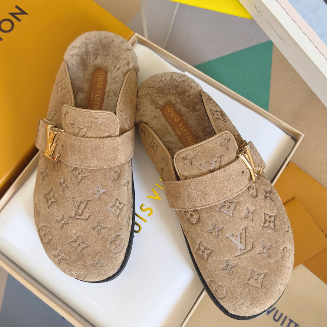 LV 25 Birkenstock Platform Slippers Beige Suede Wool 576216