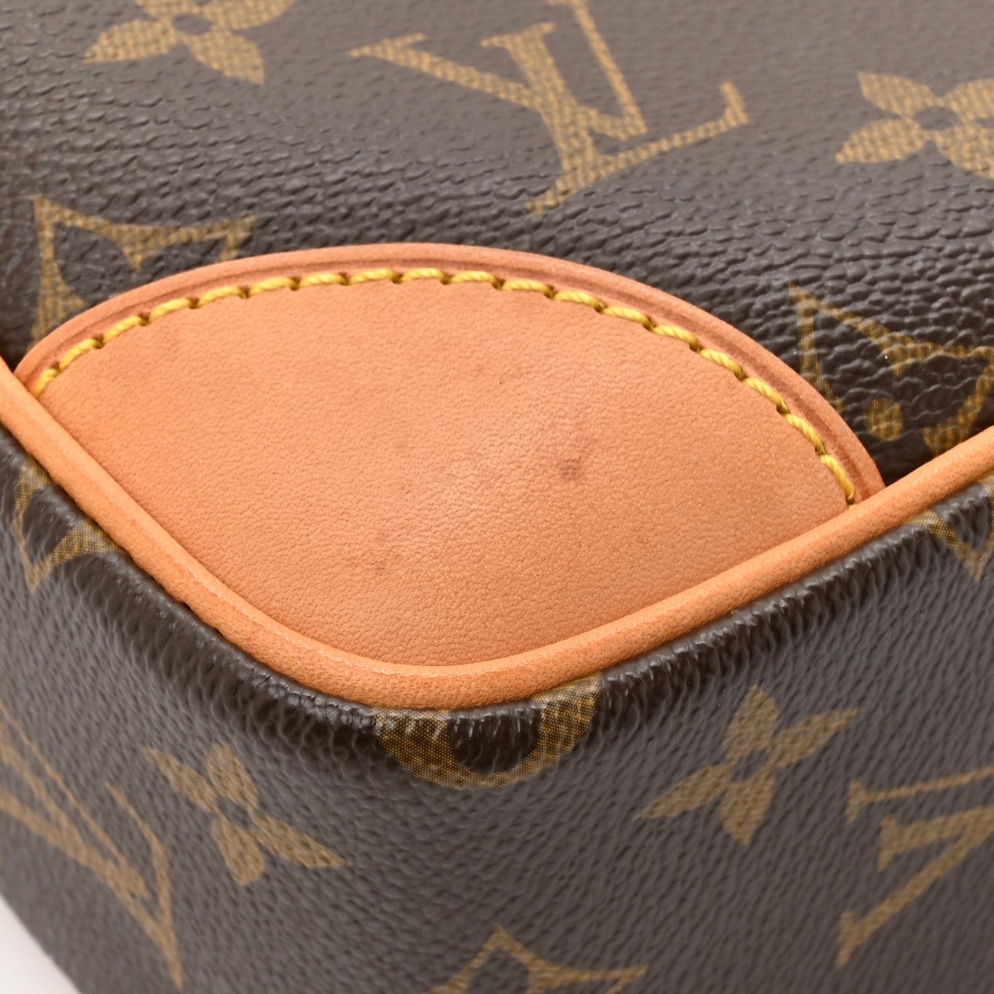 Monogram Trocadero 27