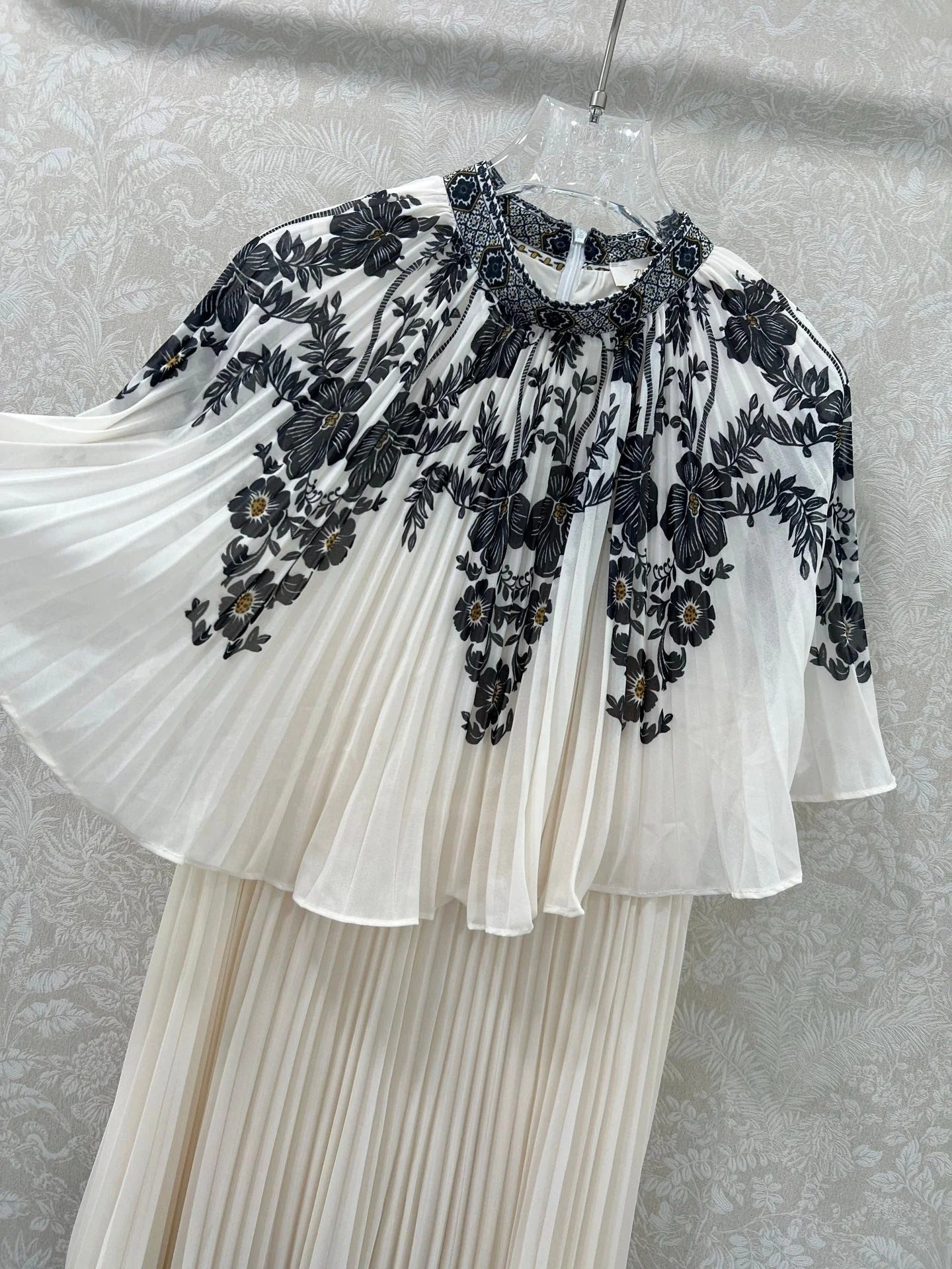 ZIMMER LACE OVERLAY DRESS WITH SMALL STAND COLLAR 269305