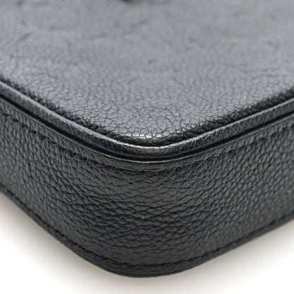 Empreinte Easy Pouch On Strap Black
